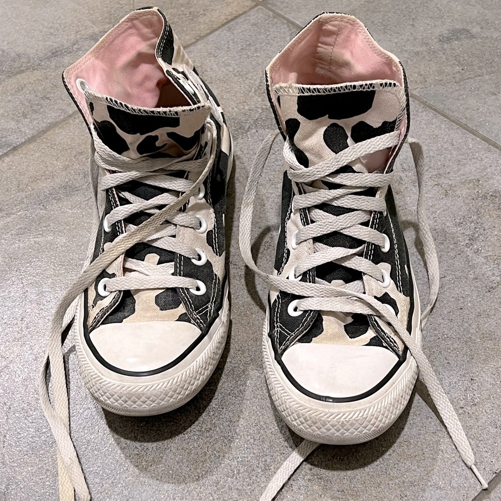 Womens cow print converse size 7